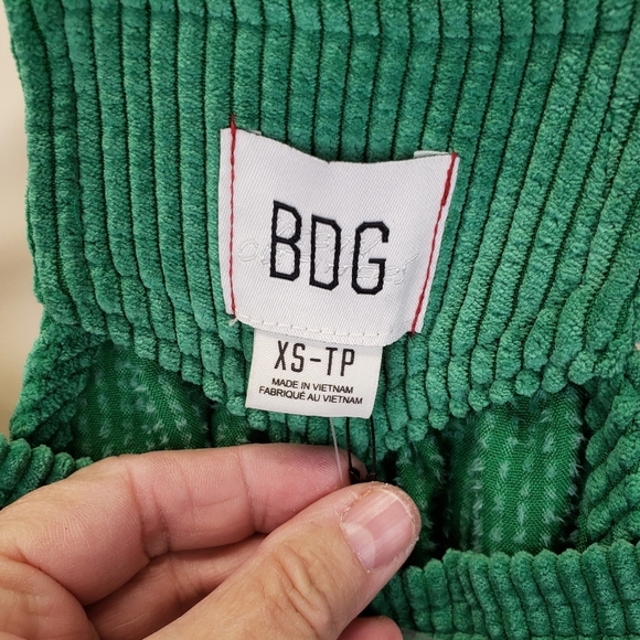 BDG Georgie Corduroy Overall green size XS NEW - Picture 10 of 13
